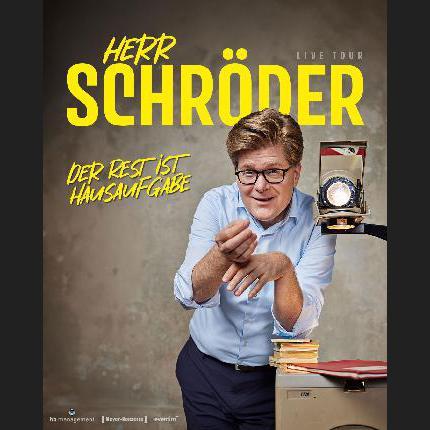 (c) Herr Schröder